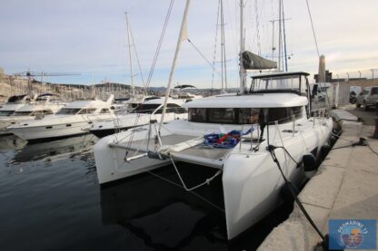 LAGOON 42 Catamaran